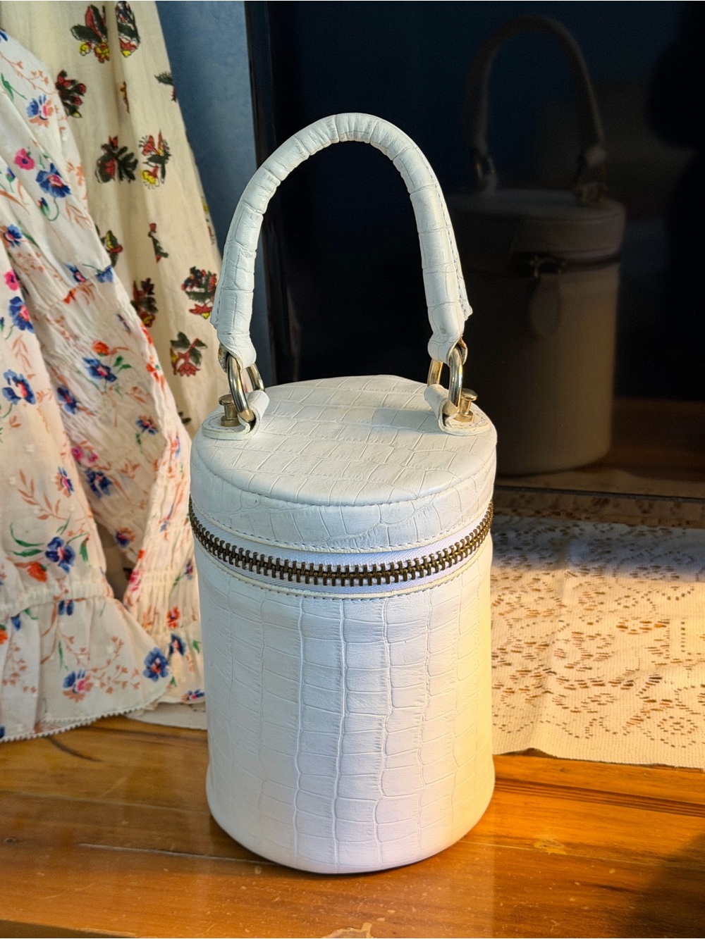Doen Bebe Bag in White Croco (Missing Zip Pull)